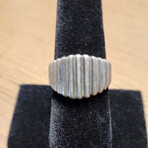 Silver Ribbed Ring